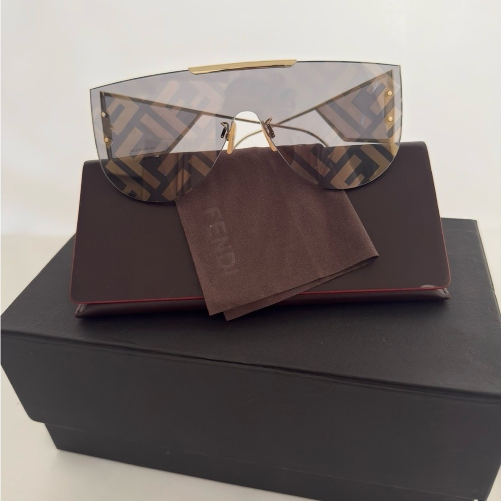Fendi Shield Sunglasses in Brown with Gold Trim - Picture 2 of 6
